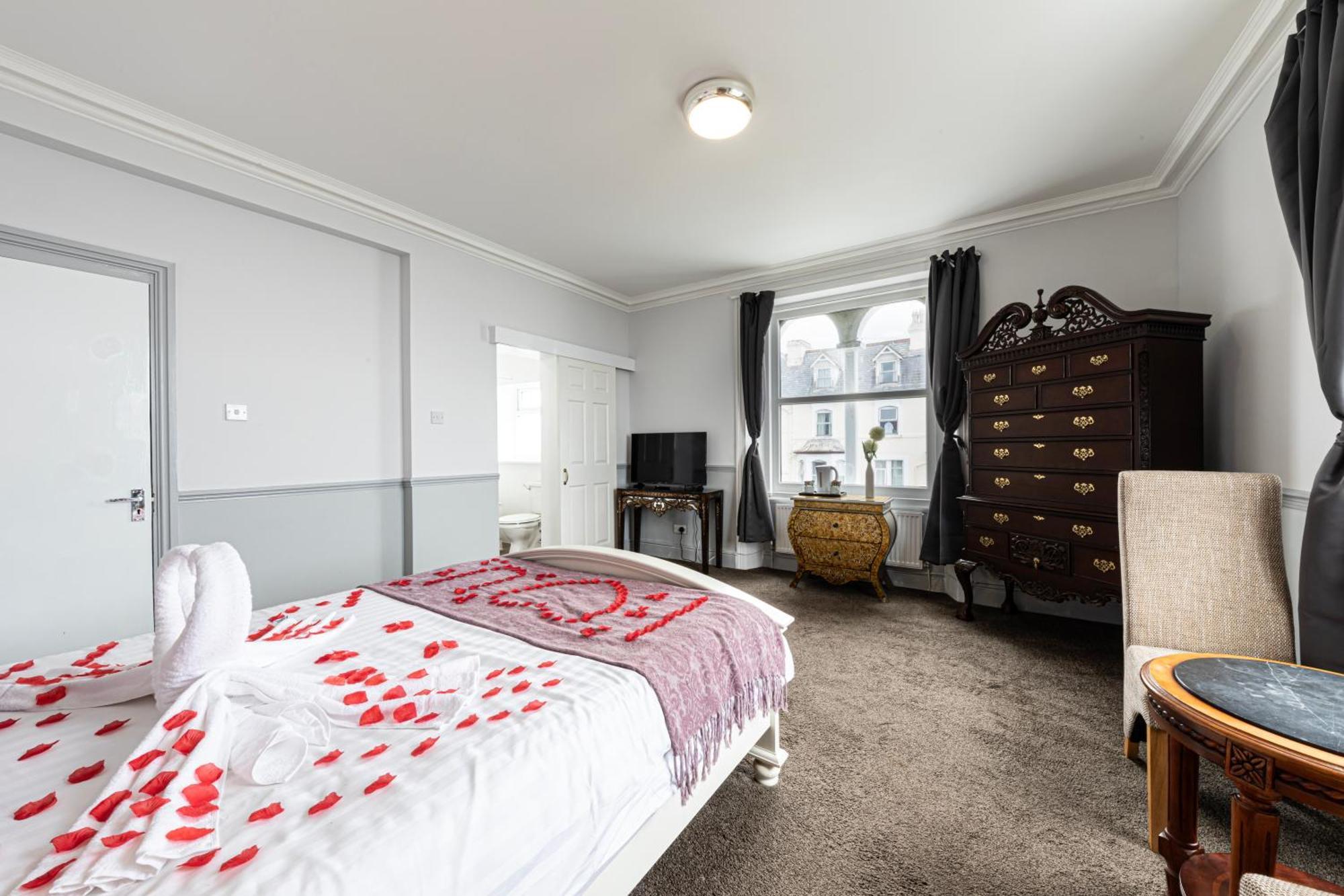The Manor Hotel ランディドノー エクステリア 写真