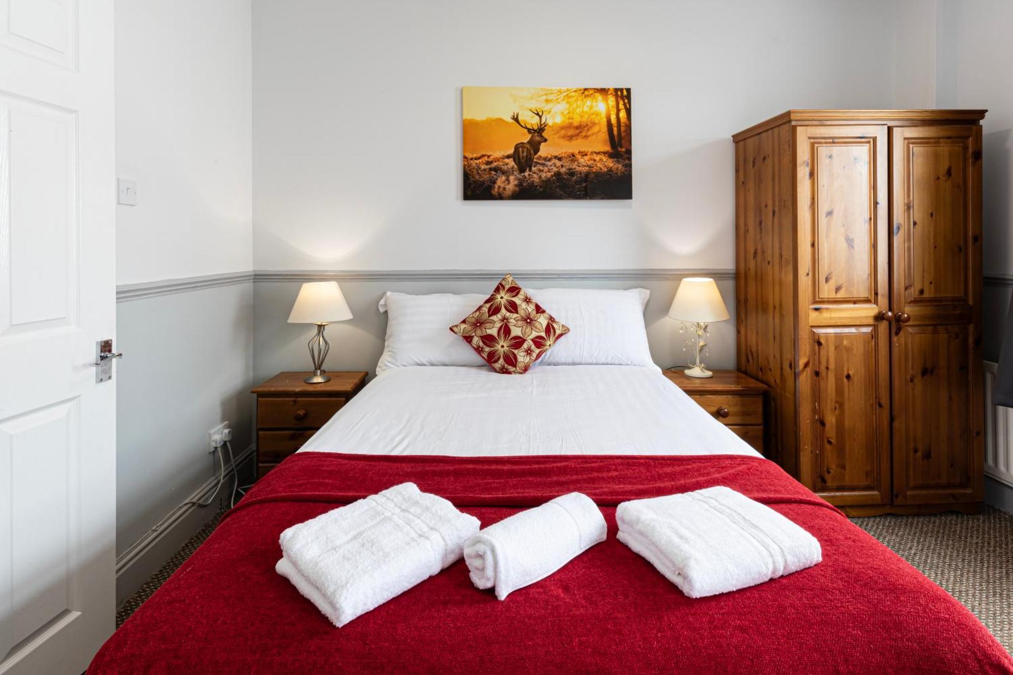 The Manor Hotel ランディドノー エクステリア 写真