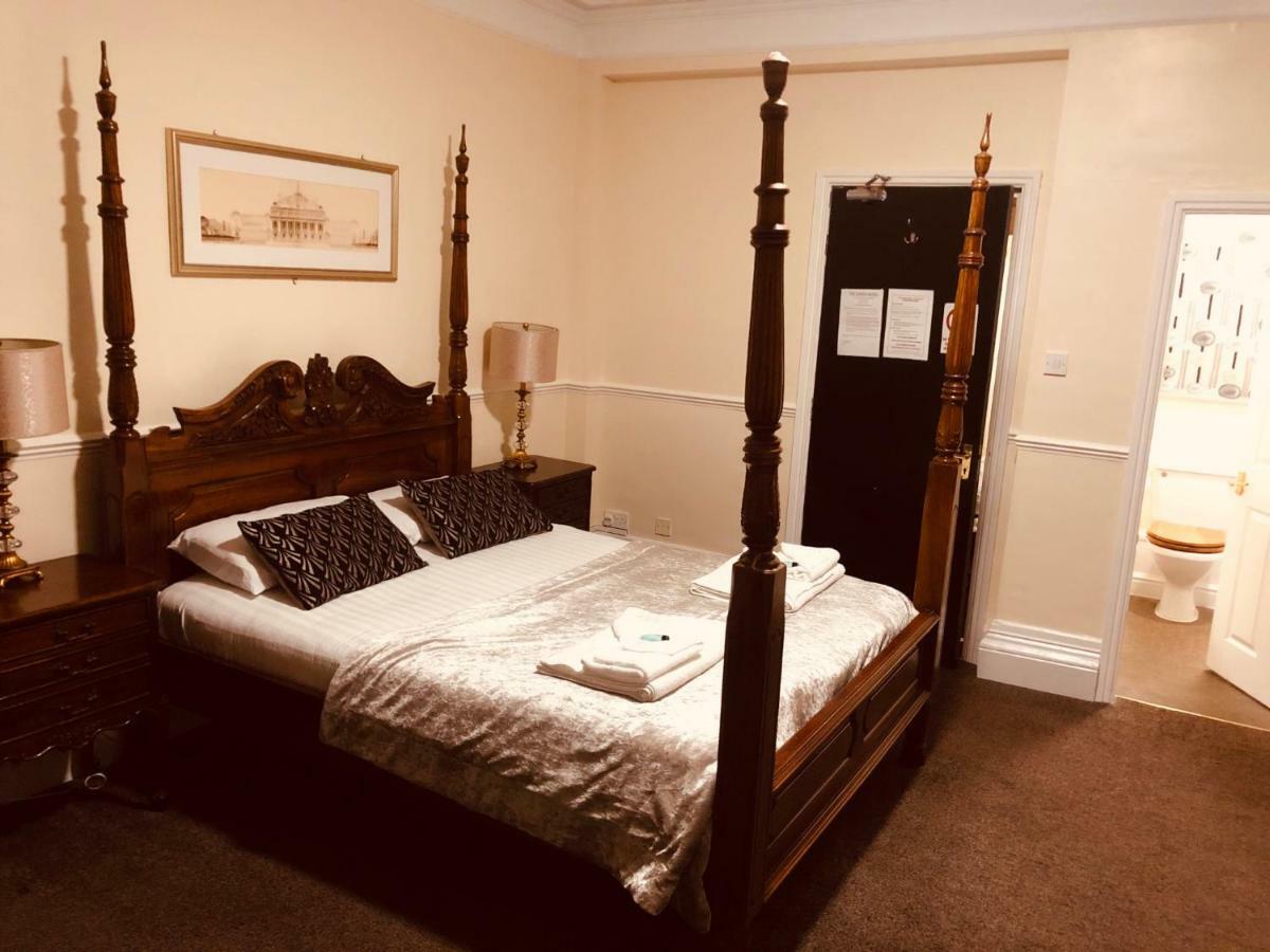 The Manor Hotel ランディドノー エクステリア 写真