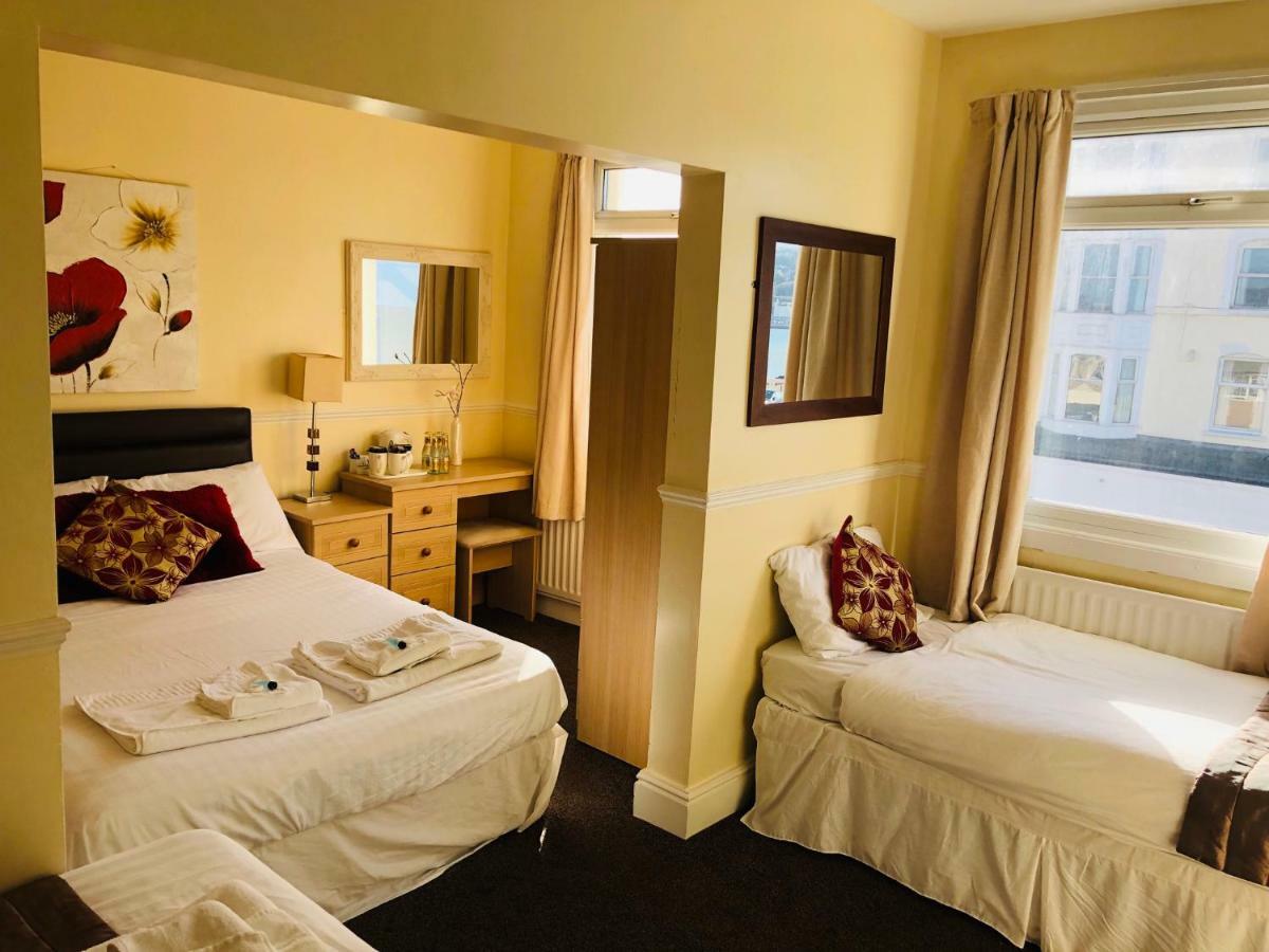 The Manor Hotel ランディドノー エクステリア 写真